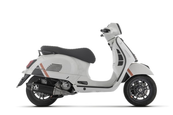 Piaggio_Vespa_310_GTS_2025_ Full System_Urban_E5_ Black_3.jpg